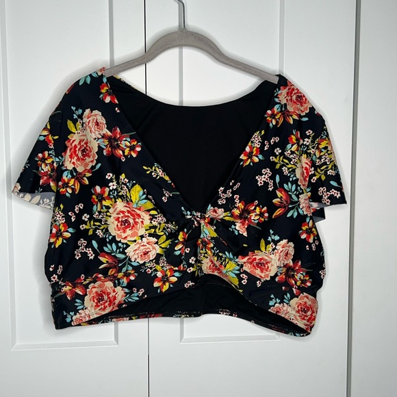 Torrid Flutter Sleeve Floral Swim Bikini Top NWT Women’s Plus Size 5X - Picture 1 of 6
